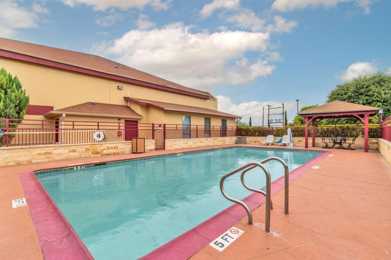 Best Western Brady Inn Exterior photo